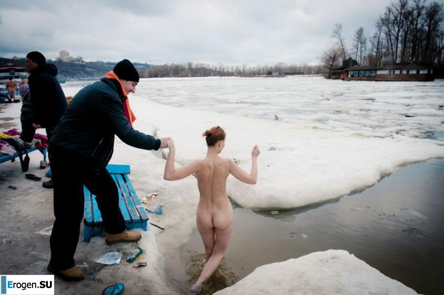 Ukrainian nudists in winter. Part 3. Photo 33