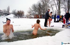 Ukrainian nudists in winter. Part 3. Thumb 14