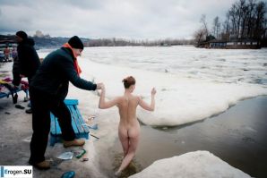 Ukrainian nudists in winter. Part 3. Thumb 33
