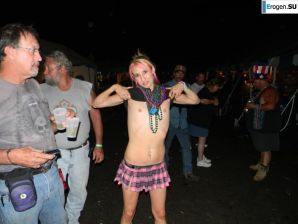 Публичное обнажение. Часть 5. Эскиз 5