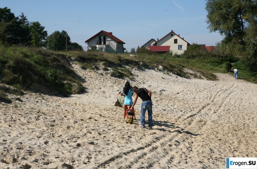 Трое нудистов на берегу реки. Часть 3. Фото 32