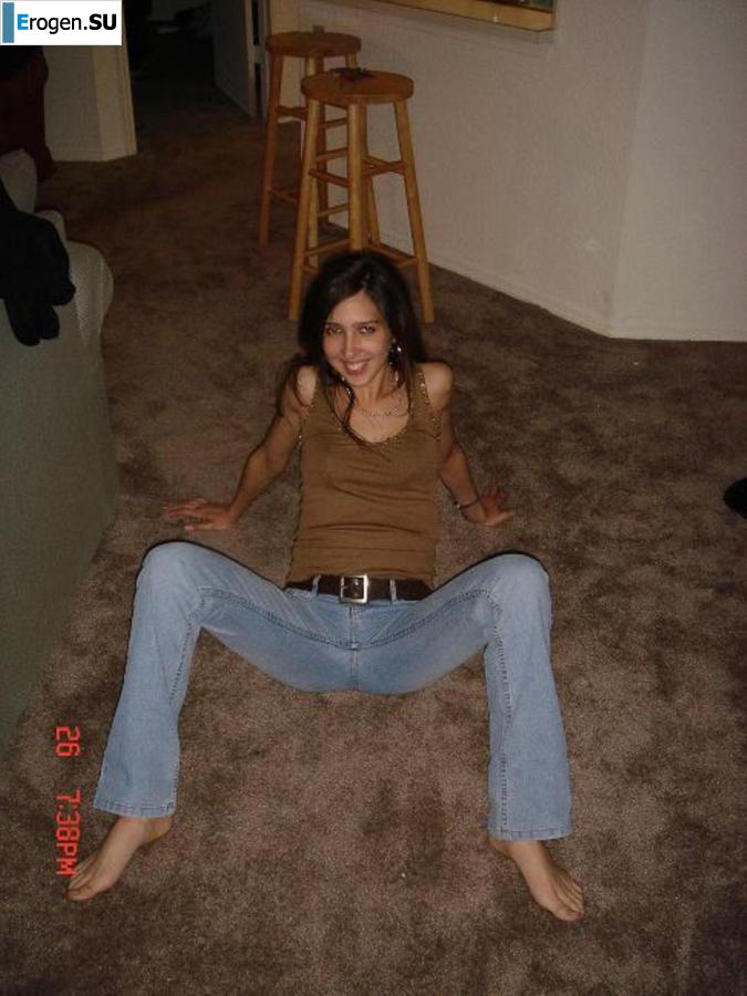 Улыбчивая брюнетка с вечностоящими сосками. Часть 7. Фото 8