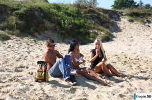 Three nudists on the riverbank. Part 5. Thumb 10