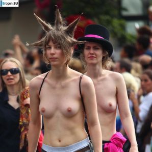 Public Nudity. Part 6. Thumb 31