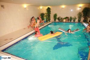 Czech nudists in the pool. Part 4. Thumb 11