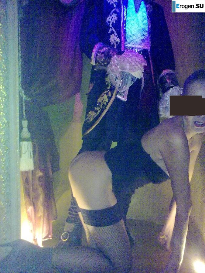 Desperate Stripper. Photo 14