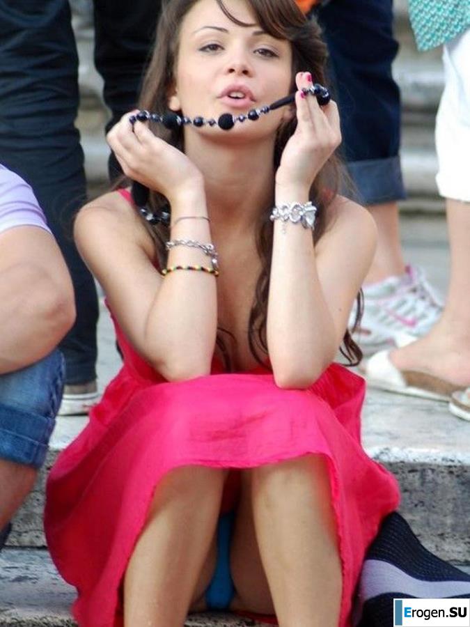 under the skirt. Photo 19