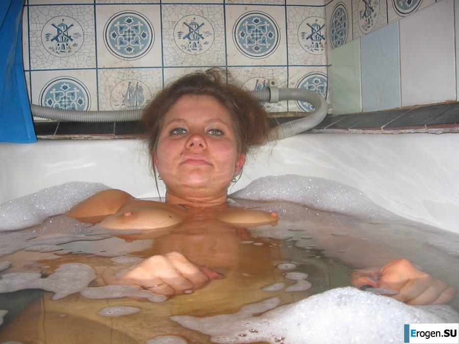 Posing at home. Photo 38