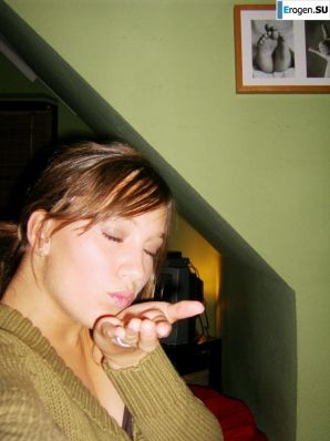 Girlfriend of a hockey player. Thumb 21