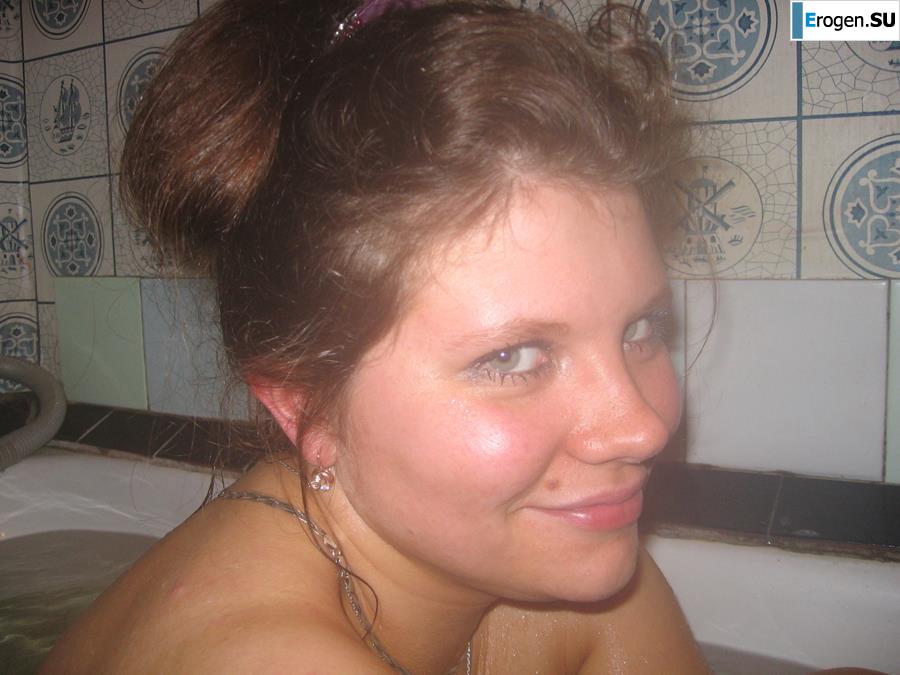 Posing at home. Part 2. Photo 3