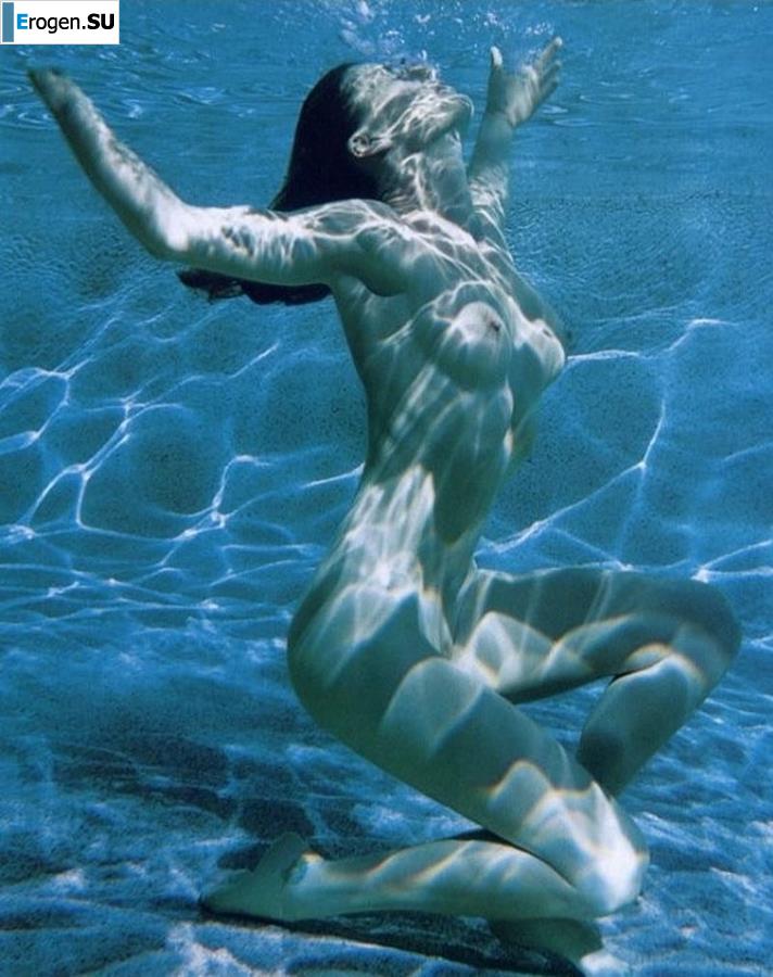 underwater girls. Photo 15