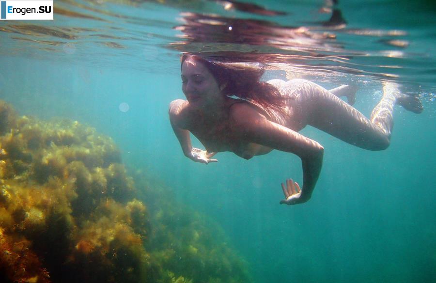 underwater girls. Photo 22