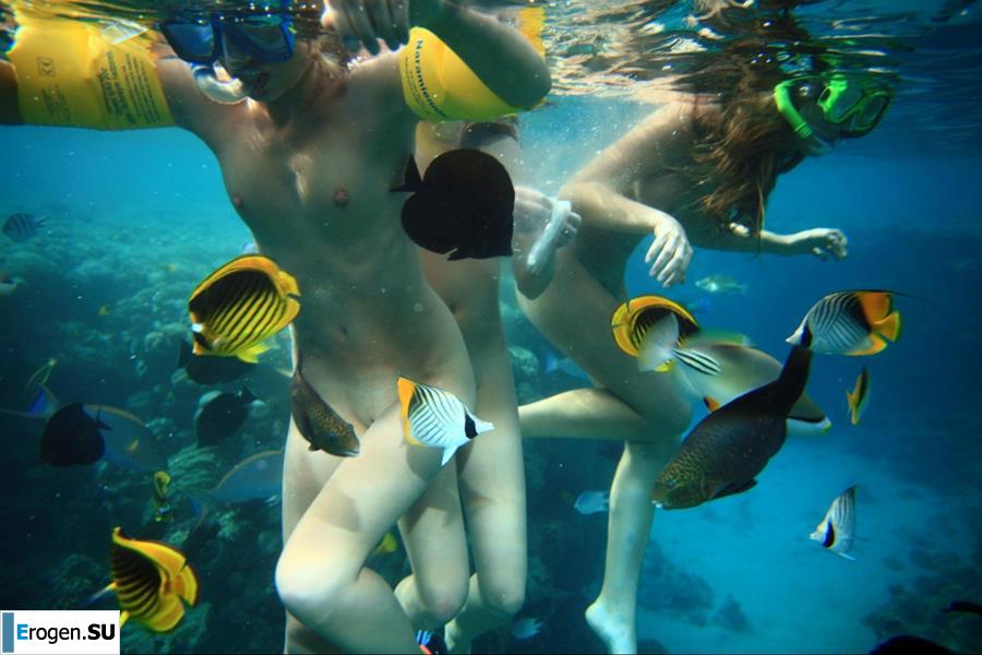 underwater girls. Photo 31