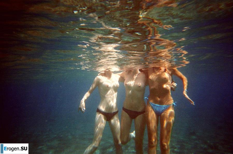underwater girls. Photo 5