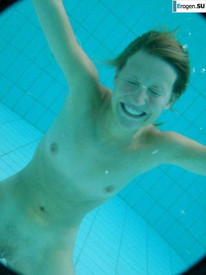 underwater girls. Photo 7