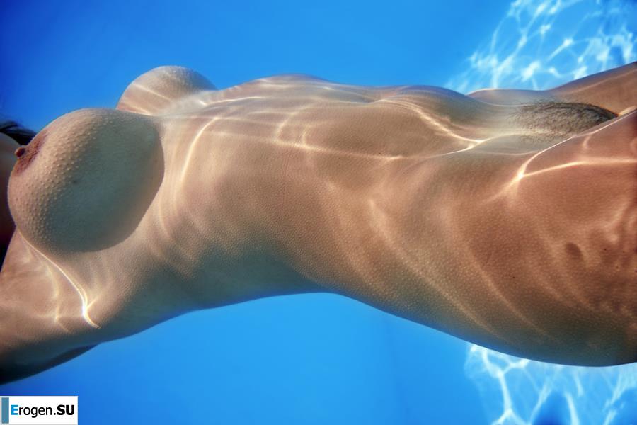 underwater girls. Photo 9