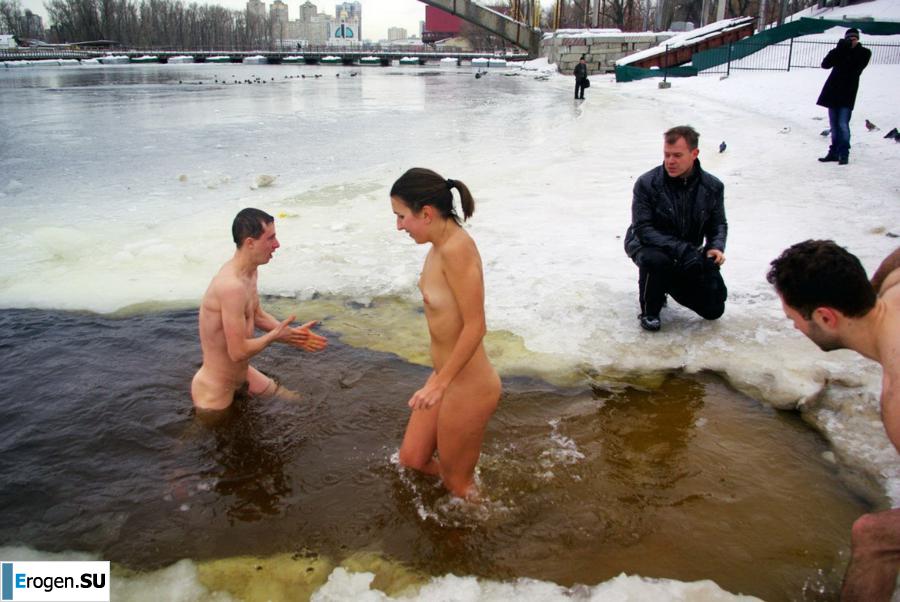 Ukrainian nudists in winter. Part 7. Photo 12