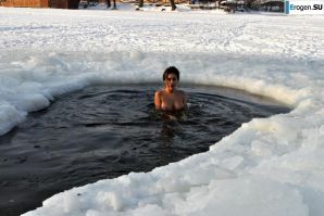 Ukrainian nudists in winter. Part 7. Thumb 25