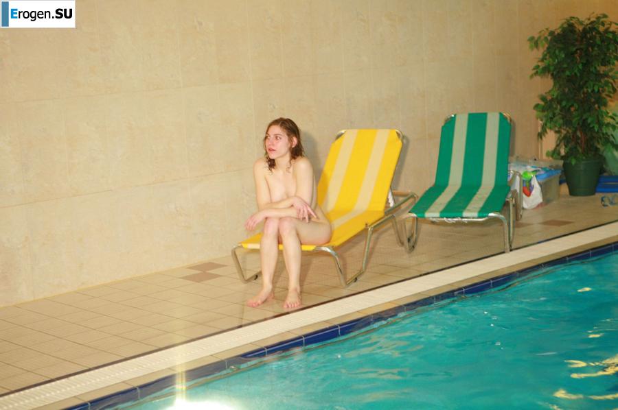 Чешские нудисты в бассейне. Часть 5. Фото 30