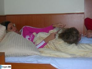 Amateur filming of naked girls. Thumb 29