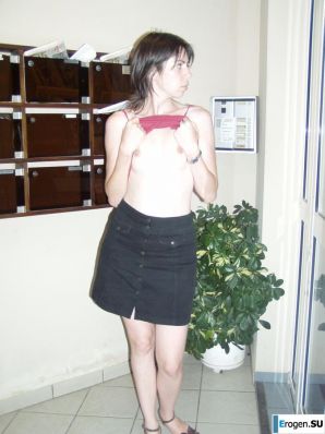 Французская бисексуальная брюнетка. Часть 13. Эскиз 16