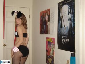 Любительская сьемка голых девушек. Часть 3. Эскиз 26