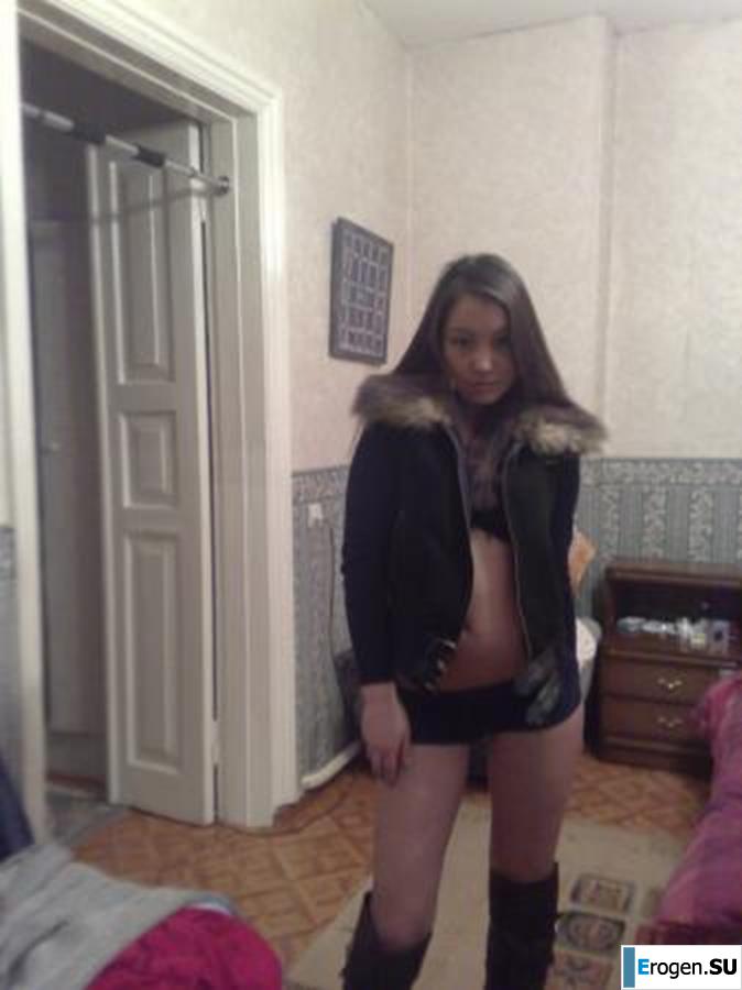 Ah, what legs. Photo 14