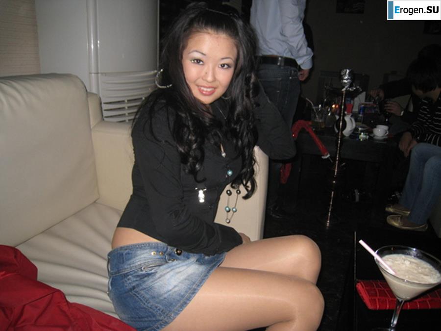 Ah, what legs. Photo 26