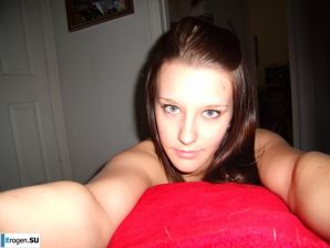 Любительская сьемка голых девушек. Часть 6. Эскиз 16