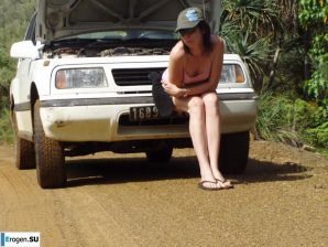 Французская бисексуальная брюнетка. Часть 16. Эскиз 28