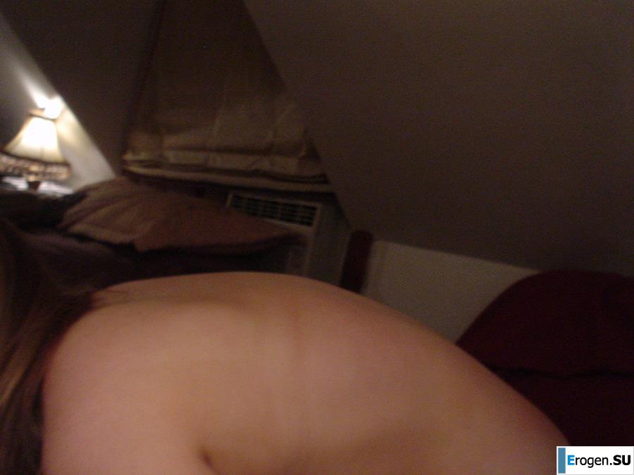 Redhead Wife. Photo 9