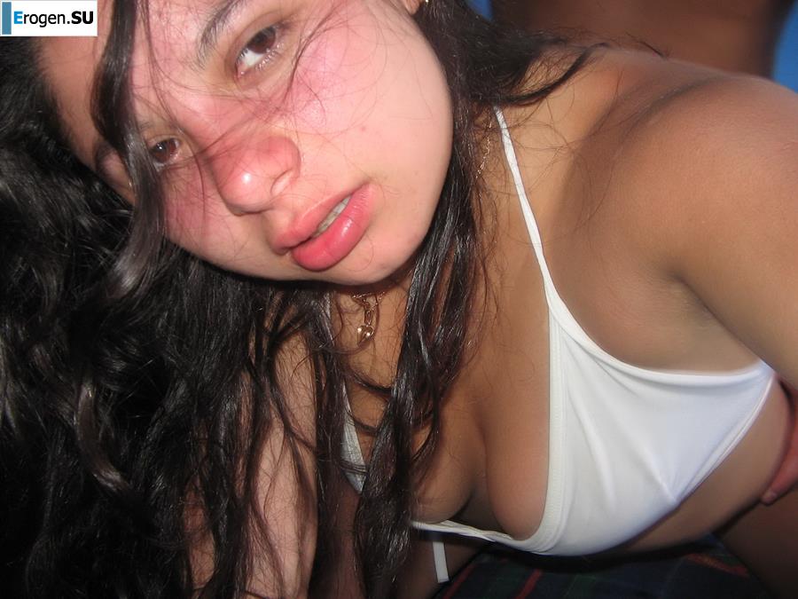 Brunette and languid. Photo 10