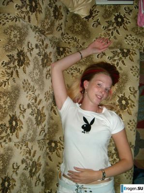 Red and Red German Woman. Thumb 19