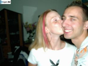 Red and Red German Woman. Thumb 29