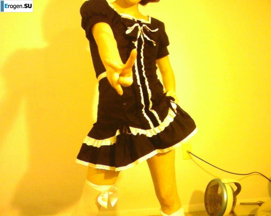 Young people like to pose. Photo 13