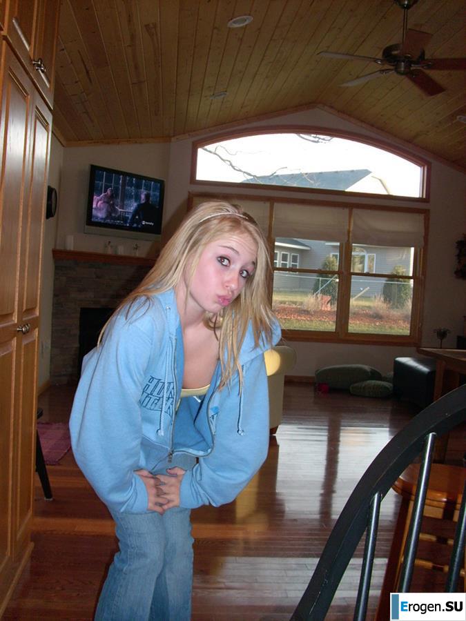 Young people like to pose. Photo 23