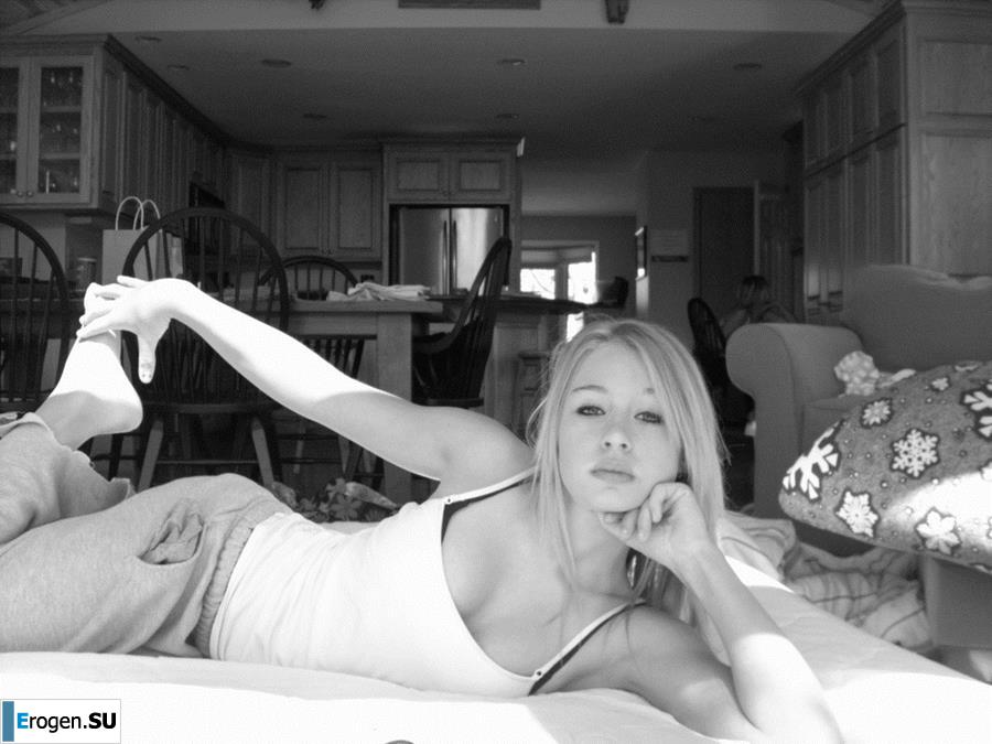 Young people like to pose. Photo 25