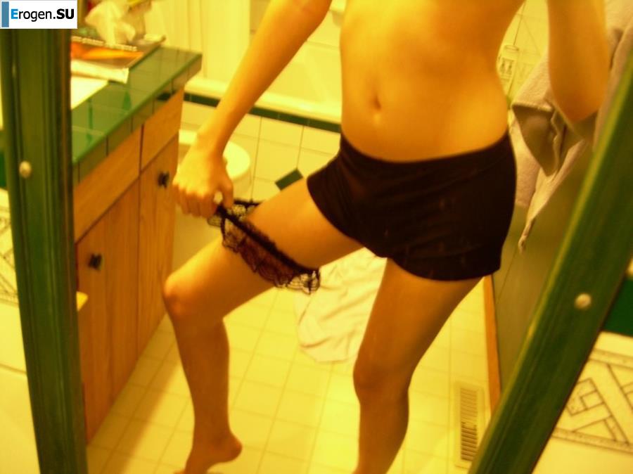 Young people like to pose. Photo 4