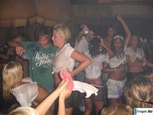 Мокрые вечеринки. Часть 2. Эскиз 15