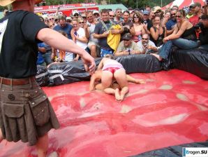 Женская шоу-борьба. Эскиз 23