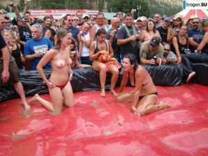 Женская шоу-борьба. Эскиз 40