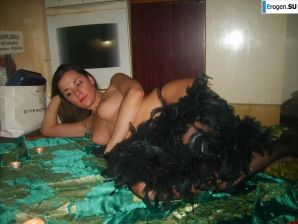 Young people like to pose. Part 3. Thumb 7