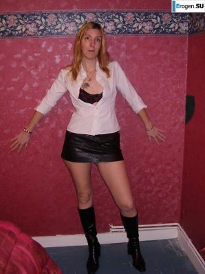 French Bi - Exhibitionist. Thumb 19