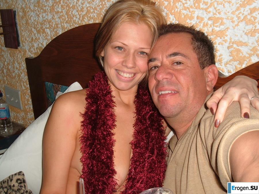 Happy middle-aged couple. Photo 3