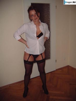 A woman with a beautiful figure. Thumb 11