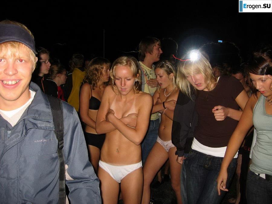 Students are having fun again. Part 2. Photo 35