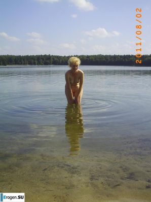 Рыжая старушка-нудистка. Эскиз 5