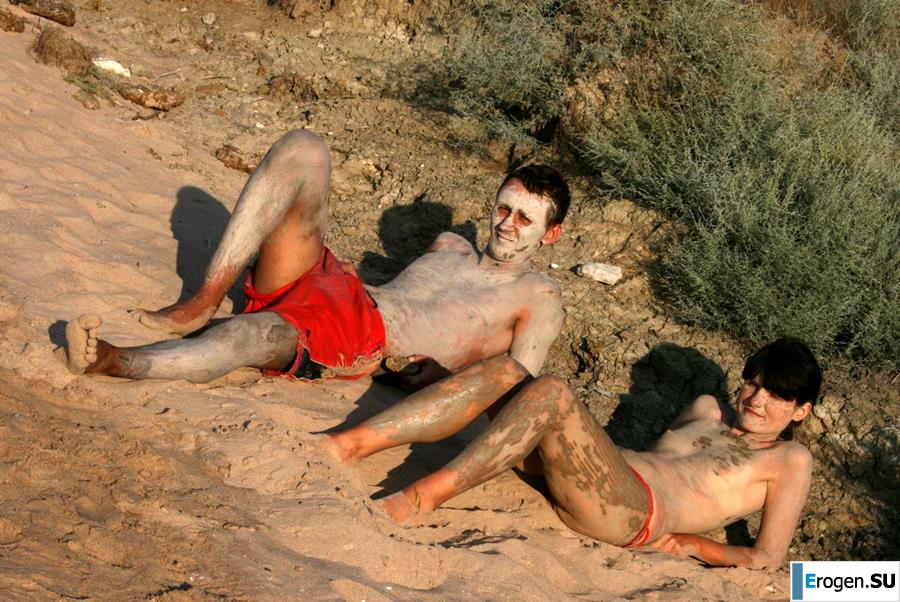 Naked in the Mud. Part 2. Photo 17