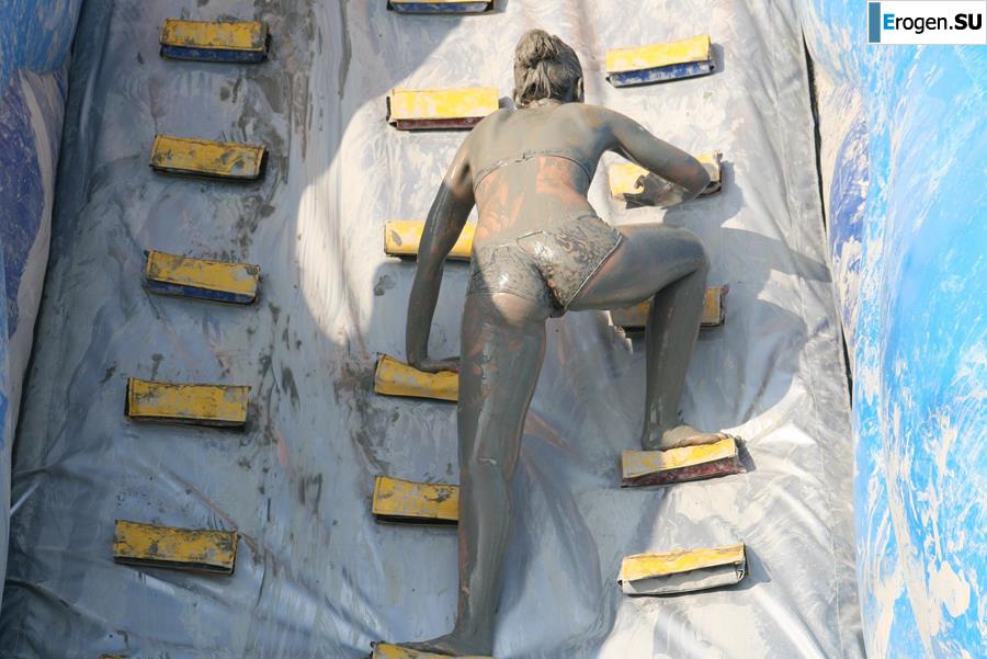 Naked in the Mud. Part 2. Photo 9