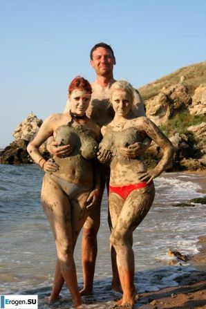 Naked in the Mud. Part 2. Thumb 29